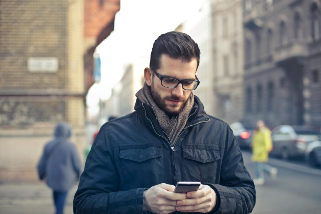 Chip de Celular Internacional: Conectividade Essencial para Viagens ao Redor do Mundo